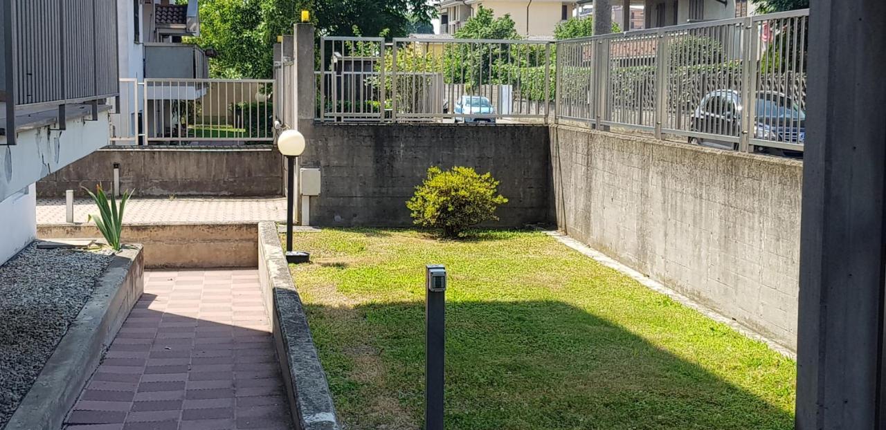 V12 Apartments - Trecate المظهر الخارجي الصورة